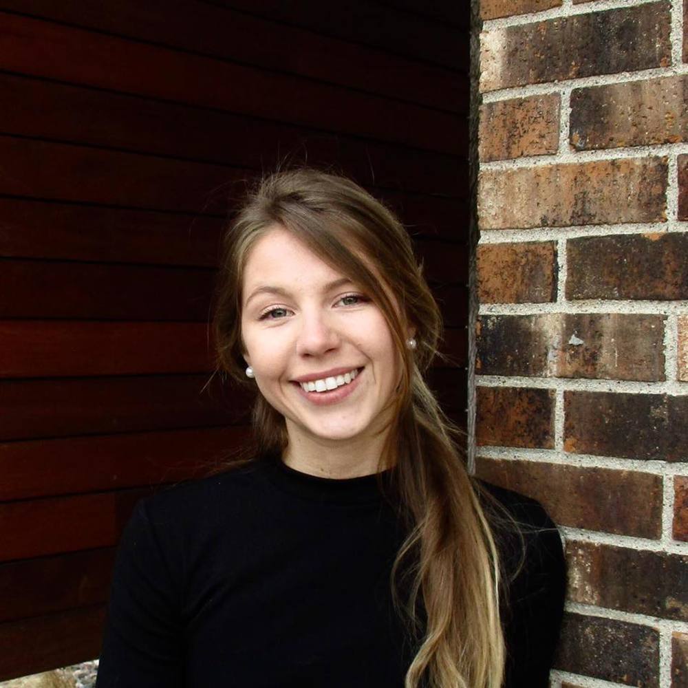 Meet your Posher, Emma